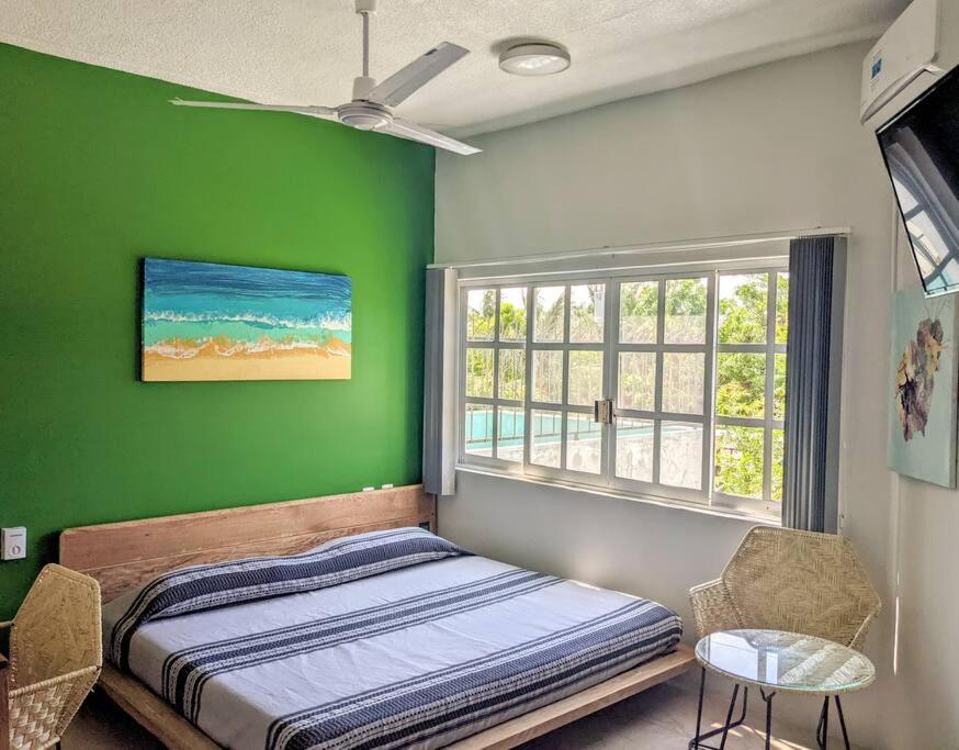 Studio -Trees At Mikasa- Near Beach, Pool, Fast Wifi, Ac & King Bed Puerto Escondido  Bagian luar foto